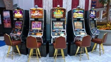 Football betting market types showing match outcome, goal totals, and handicap options